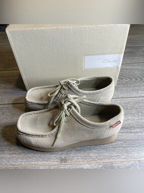NEW WOMENS CLARKS PADMORA WALLABEE Sand Suede 2 EYE LACE SHOES 7.5M